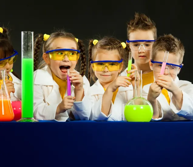 Junior Einsteins Science Club Featured Photo